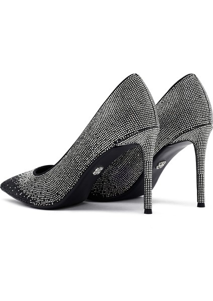 Kadın Siyah Taşlı Ince Topuklu Deri Stiletto 25WFD4910TS