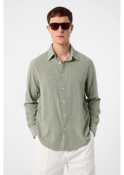 Haki Relax Fit Dokulu Erkek Gömlek