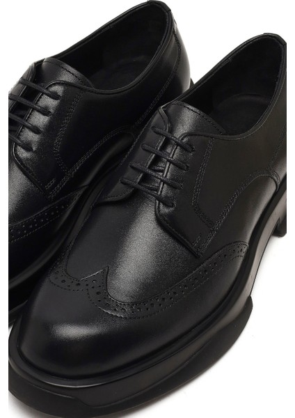 Erkek Siyah Bağcıklı Kalın Tabanlı Deri Casual Ayakkabı 25WFD621218