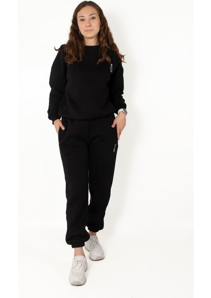 2611 Nakışlı Üç İplik Takım