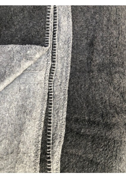 Çift Taraflı Çift Renk Yünlü Akrilik Polar Battaniye - Tv Battaniyesi 180X220 - 2200 Gram (9 Renk ) fırsatları