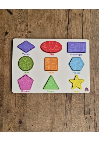 Geometrik Şekiller Kabartmalı