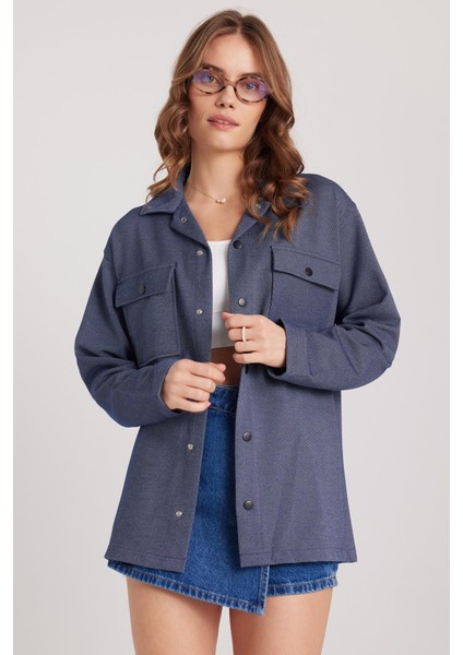 Kadın Relax Fit Rahat Kesim Örme Çift Cepli Lacivert Gömlek fiyatları