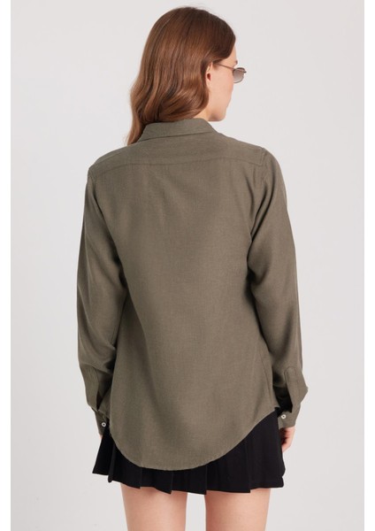 Kadın Slim Fit Düğmeli Yaka Kışlık Yün Viskon Düz Haki Gömlek