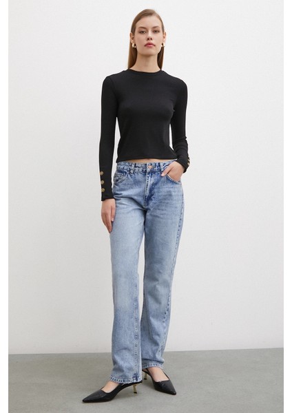 Kollu Düğmeli Bluz Siyah fiyatları