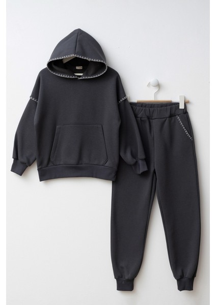 Nakış Detaylı Kanguru Cepli Kapüşonlu Kız Çocuk Takım