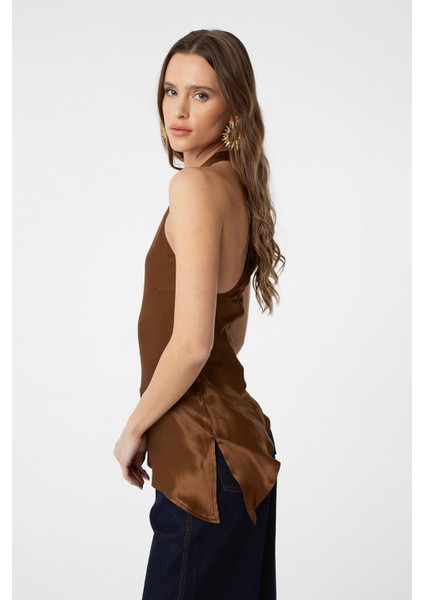 Kahve Asimetrik Saten Sırt Dekolteli Kadın Top fırsatları