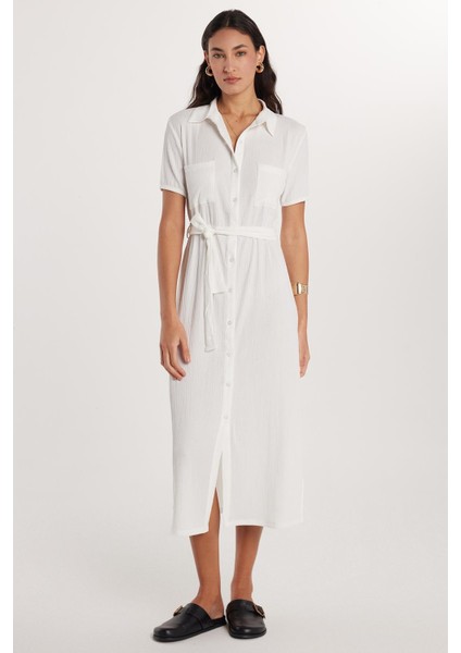 Kadın Regular Fit Uzun Kollu Klasik Yaka Düğmeli Beyaz Elbise