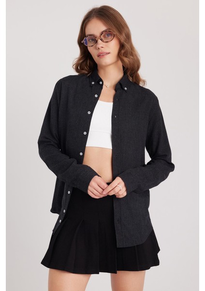 Kadın Slim Fit Düğmeli Yaka Kışlık Yün Viskon Düz Siyah Gömlek