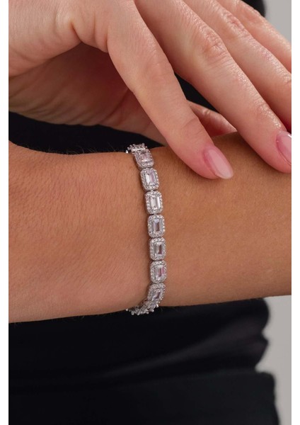 Su Yolu Baget Taşlı Gümüş Kadın Bileklik fiyatları