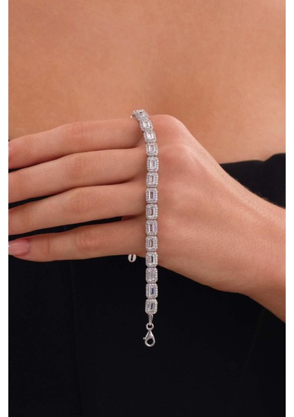 Su Yolu Baget Taşlı Gümüş Kadın Bileklik fırsatları