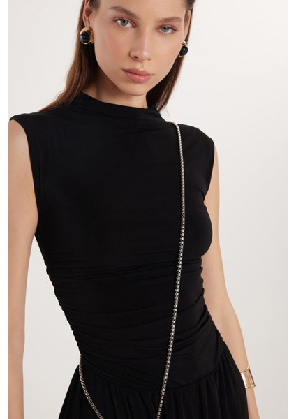 Kadın Slim Fit Dar Kesim Siyah Kolsuz Bisiklet Yaka Midi Boy Elbise fiyatları