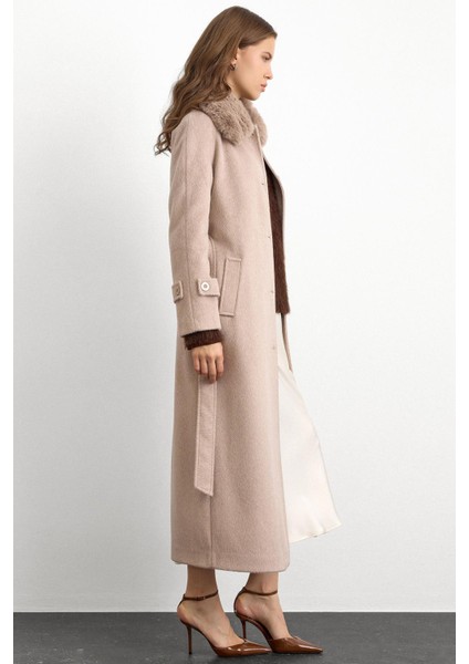 Yakası Çıkabilen Kürklü Moher Uzun Kaban Kum 3151