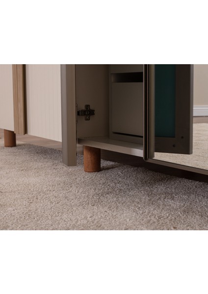 İtra 4 Kapaklı Gardırop – Krem Gövde, Krem Lake Aynalı Kapak