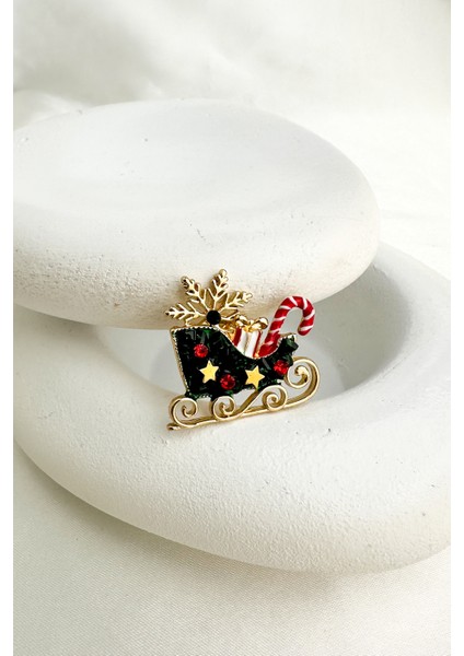 Yılbaşı Özel Yıldız Detay Yeşil Noel Kızak Broş (3cm) modelleri