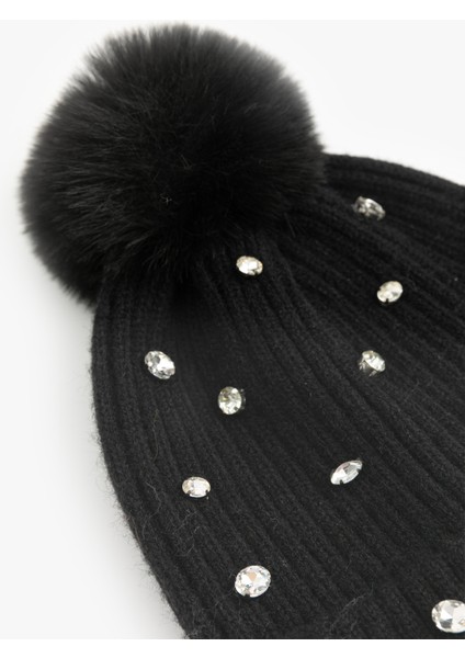 Suni Peluş Detaylı Taşlı Triko Bere modelleri