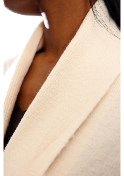 Ekru Şal Yaka Maxi Boy Hırka 2310006 modelleri