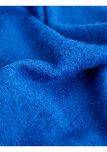 Yumuşak Dokulu Püsküllü Uzun Atkı modelleri