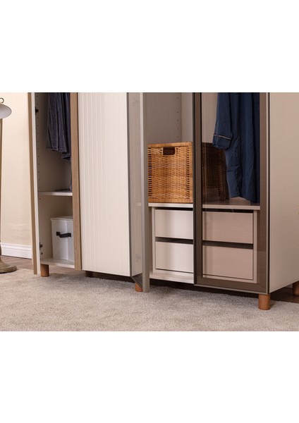 İtra 4 Kapaklı Gardırop – Krem Gövde, Krem Lake Camlı Kapak fırsatları