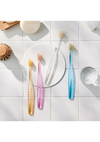 Ultra Ince Altın Tozlu Diş Fırçası | Diş Eti Hassasiyeti ve Derin Temizlikte Çığır Açan Teknoloji