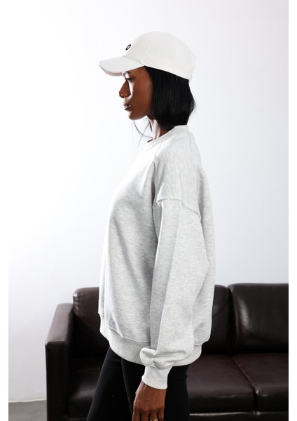Gri Parçalı Basic Sweatshirt 3408 fırsatları