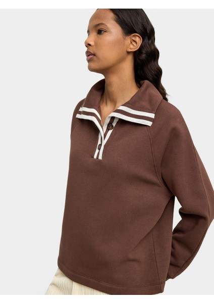 Polo Yakalı ve Çizgili Sweatshirt modelleri