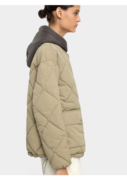 Çıkarılabilir Kapüşonlu Kapitone Ceket modelleri