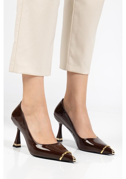 Suins Clove Model Kadın Topuklu Burnu Metal Detaylı Stiletto Ayakkabı fırsatları