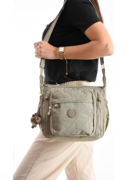 Lüks Figürlü Gösterişli Bol Bölmeli Çapraz Çanta