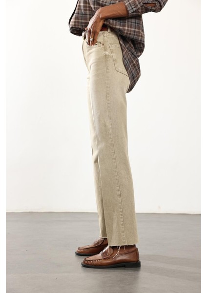 Yıkamalı Haki Yüksek Bel Straight Jean fırsatları