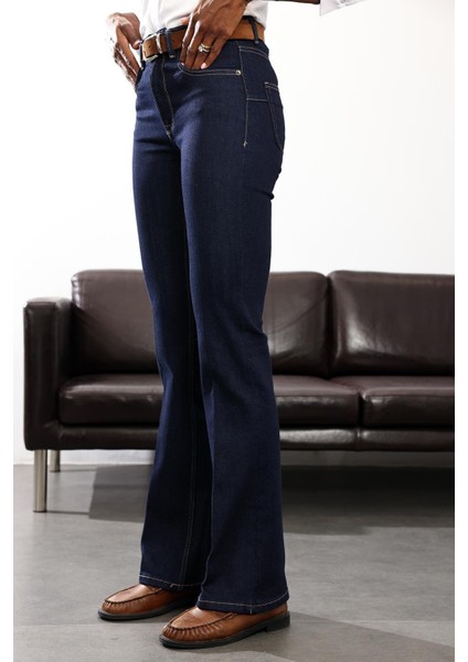 Koyu Lacivert Yüksek Bel Bootcut Jean fırsatları
