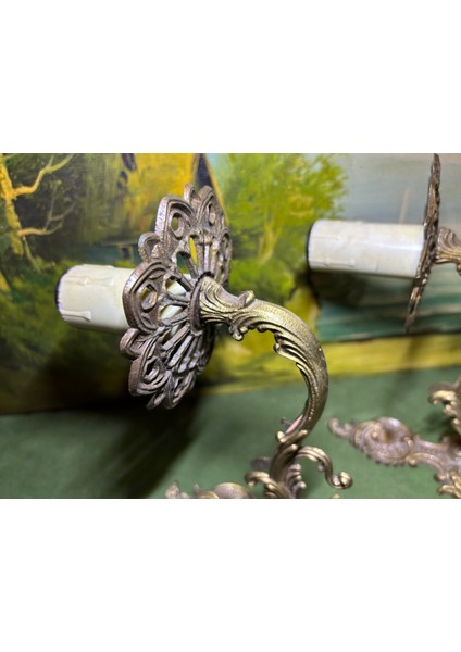 Bir Çift Antika Avrupa Pirinç Aplik - 20 cm 20 cm Ölçülerinde