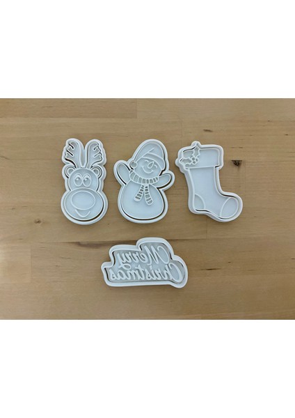 Yılbaşı Temalı Kurabiye Kalıbı Seti – Geyik, Kardan Adam, Noel Çorabı, Merry Christmas Yazısı