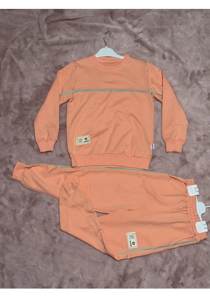 4-10 Yaş Kız Çocuk Pembe Armalı Yeşilbiye Detaylı Alt Üst Ikili Takım