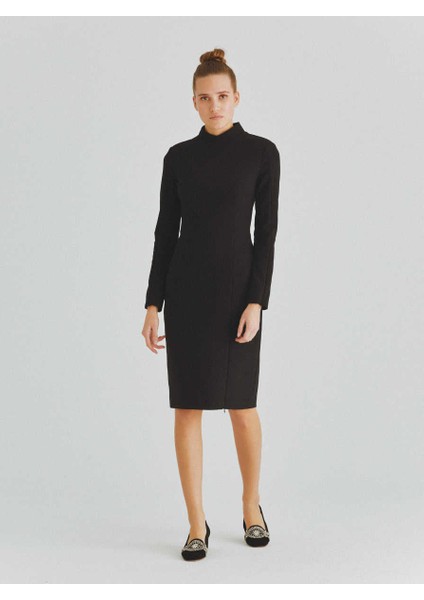 Yırtmacı Fermuarlı Balıkçı Günlük Elbise Siyah K2011007_001