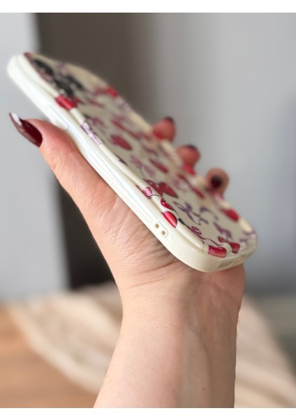 IPHONE 13 Promax Kiraz / Fiyonk Desenli Ekru Renk Kılıf modelleri