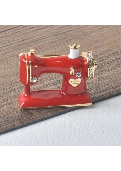 Dikiş Makinası Broş Kırmızı