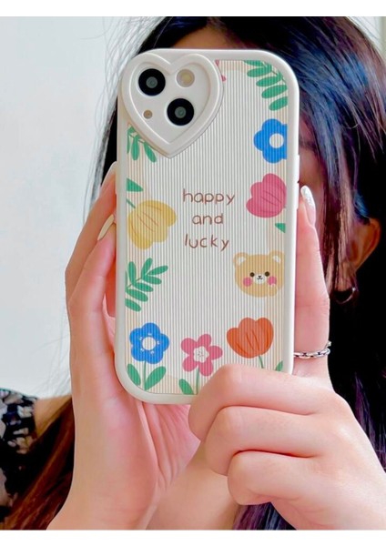 Iphone 13 Kalp Detay Çiçek ve Ayıcık Desenli Ekru Kılıf modelleri