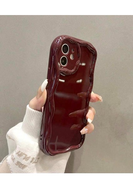 IPHONE 16 Plus Bordo Dalgalı Kenarlı Parlak Silikon Kılıf