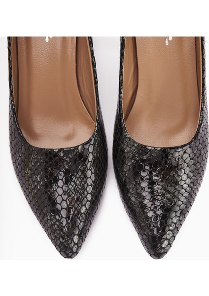 Emelia Hakiki Deri Siyah Yılan Desenli Kadın Topuklu Ayakkabı modelleri