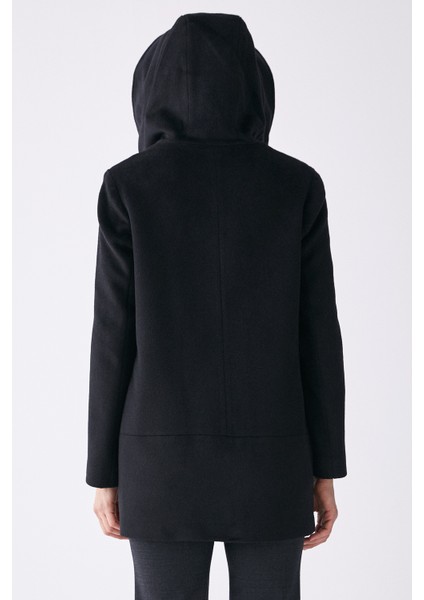 Kapüşonlu Püsküllü Yün Kaban Siyah K1919024_001 fiyatları