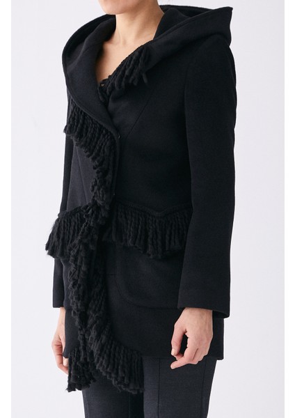 Kapüşonlu Püsküllü Yün Kaban Siyah K1919024_001 modelleri