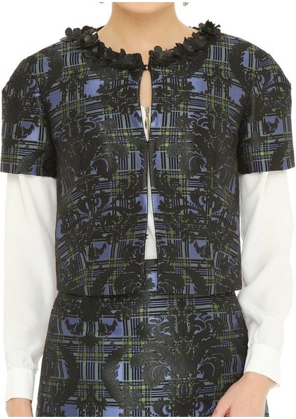 Yakası Detaylı Yarım Kollu Desenli Kadın Ceket Standart Renk K1516039_089 modelleri