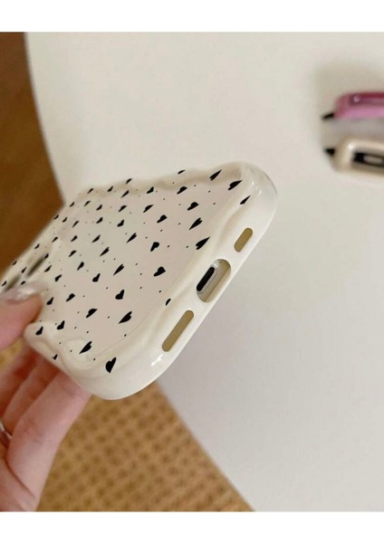 IPHONE 13 Siyah Kalpli Desenli Kılıf modelleri