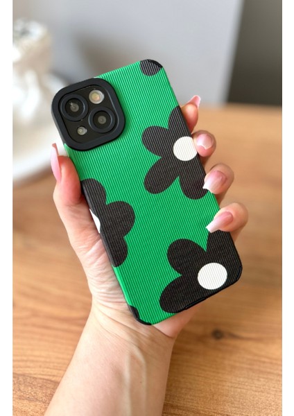 IPHONE 13 Siyah/yeşil Papatya Desenli Kılıf fiyatları