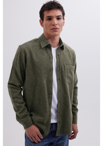 Erkek Regular Fit Klasik Kesim Düz Cepli Koyu Haki Oduncu Gömlek indirimleri
