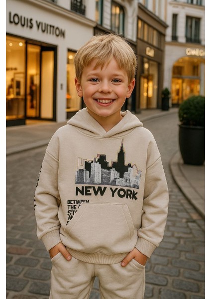 Erkek Çocuk Şehir Logolu Alt-Üst Eşofman Takımı