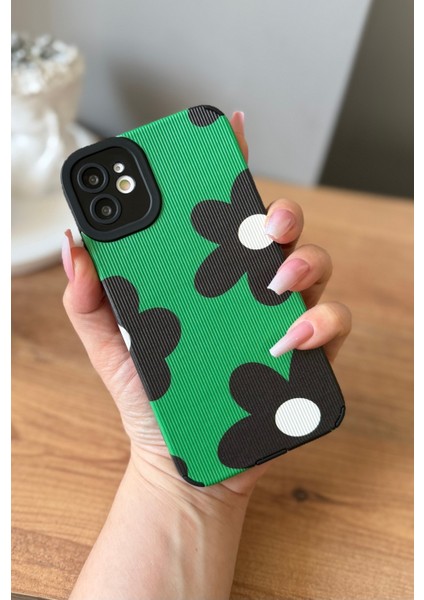 IPHONE 11 Siyah/yeşil Papatya Desenli Kılıf fiyatları