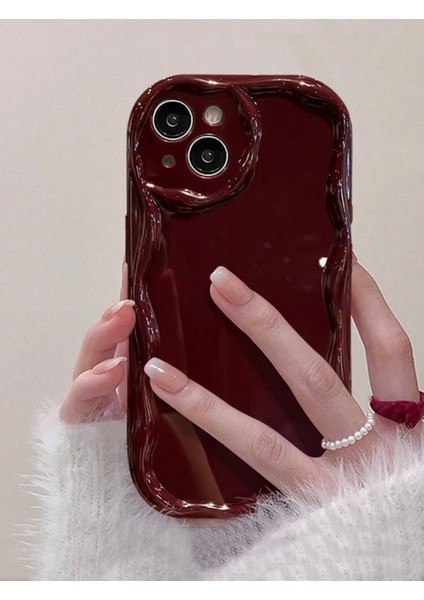IPHONE 15 Bordo Dalgalı Kenarlı Parlak Silikon Kılıf