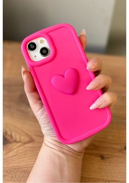 IPHONE 13/14/15 Uyumlu Fuşya 3D Kalp Dekorlu Kılıf